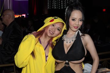 Harriet and Hitomi at the AVN awards 2016